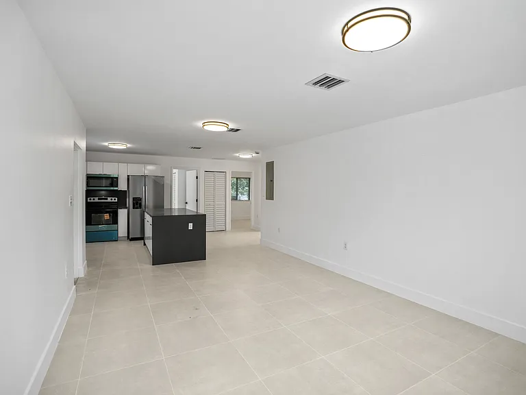 5819 NW 30th Ave #5819 — Photo 6