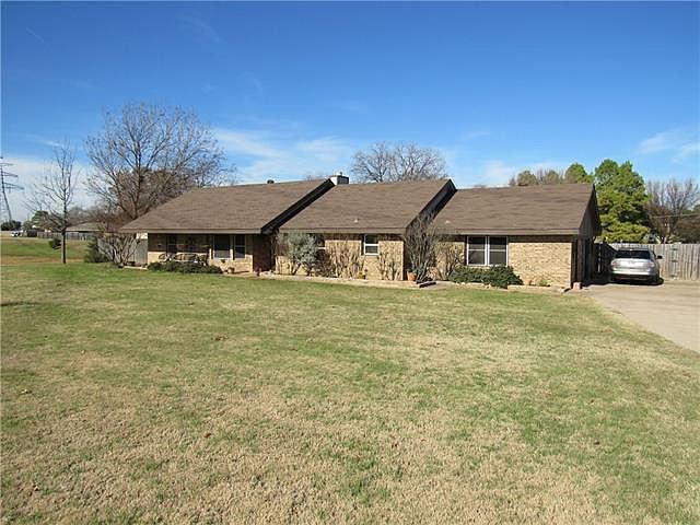 1st image of 131 Gayle Ln