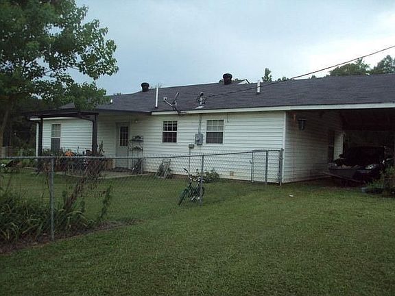 2nd image of 217 Cedar Hill Ln