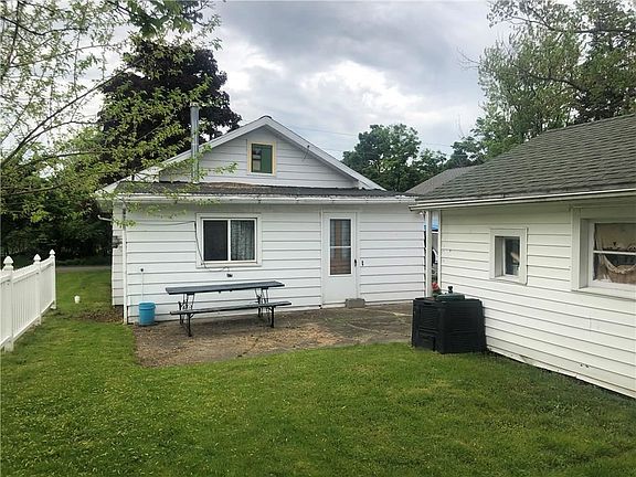 2nd image of 424 Franklin Ave