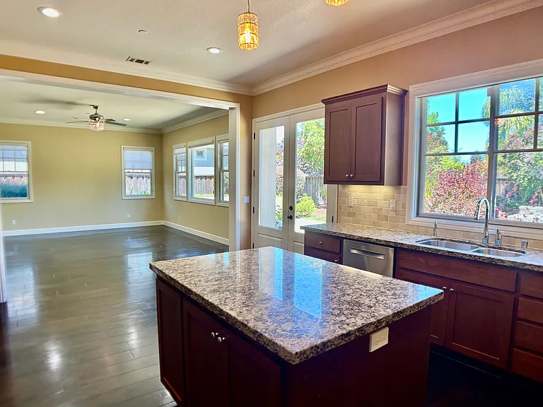140 Levin Ave — Photo 12