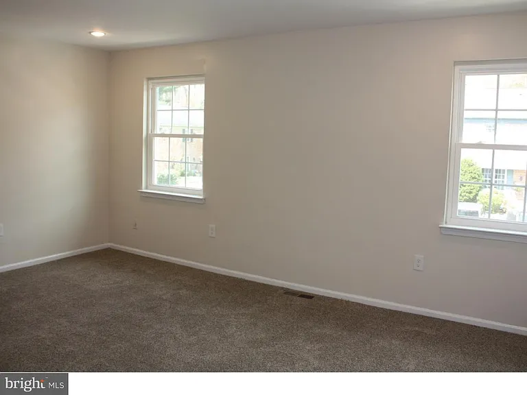 60 Providence Ave — Photo 24
