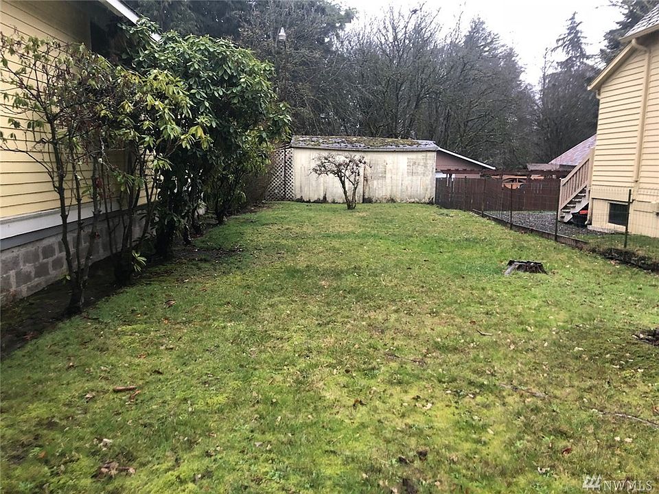 2nd image of 4016 N 34th St