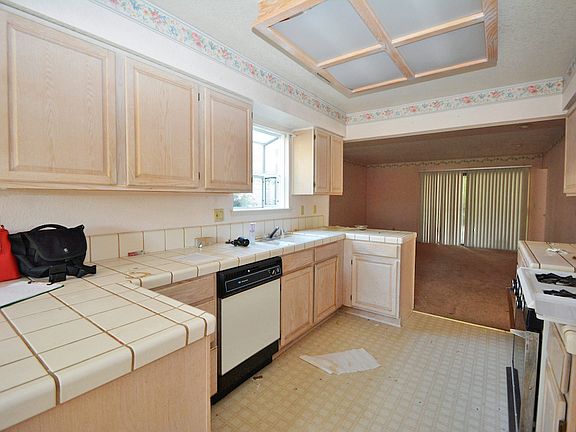 2nd image of 7113 Ballygar Way