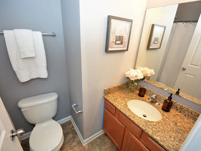 12736 Livengood Ln — Photo 15