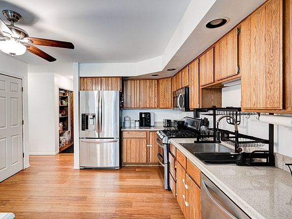 3rd image of 7705 W 158th Ct