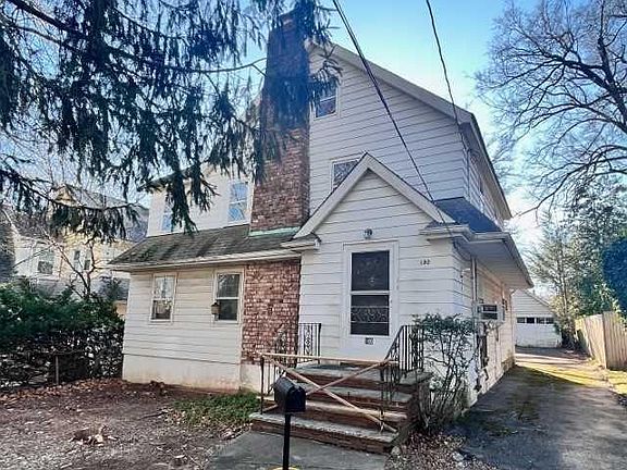 2nd image of 180 Griggs Ave