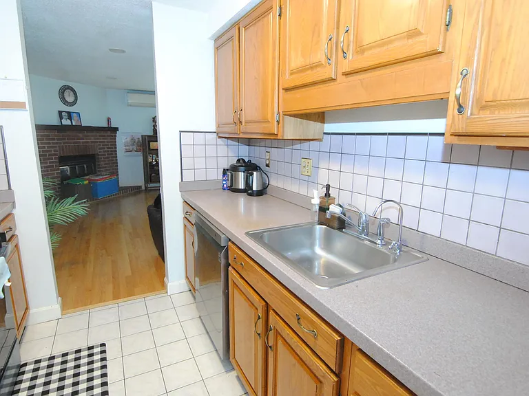 7 Meadowview Cir — Photo 3
