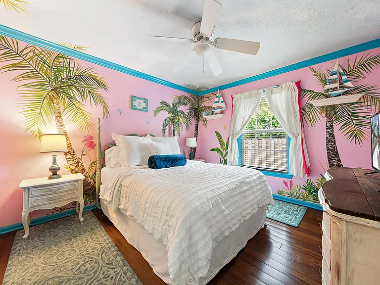 5751 Pennock Point Rd — Photo 21