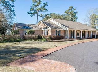 517 Pine Crest Dr, Hammond, LA 70401
