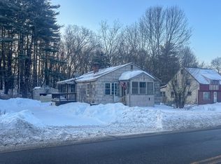 71 Charlton St, Oxford, MA 01540