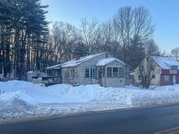 71 Charlton St, Oxford, MA 01540