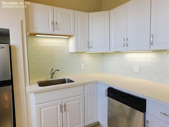 2nd image of 999 Bush St APT 605