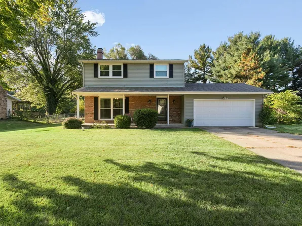 16282 Continental Ln, Granger, IN 46530