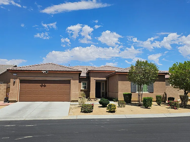 42696 Saragoza Ct — Photo 1