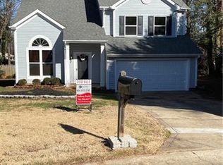 8111 Chestnut Ridge Dr, Charlotte, NC 28215