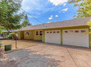 5894 Davis Creek Rd NE, Silverton, OR 97381