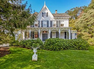 332 Riversville Rd, Greenwich, CT 06831