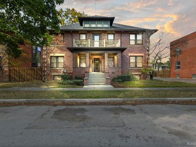 8019 Third, Detroit, MI, 48202