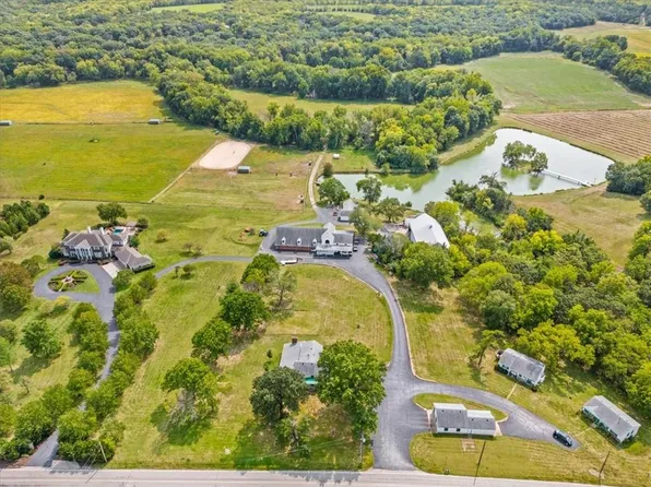 5947 & 5955 W 167th St, Stilwell, KS 66085
