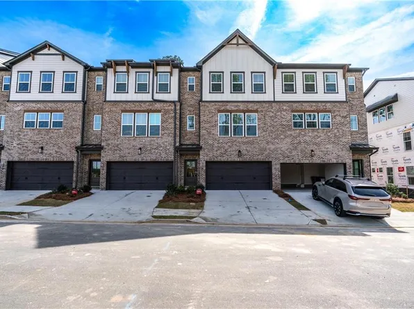 376 Sunset Hollow St, Sugar Hill, GA 30518