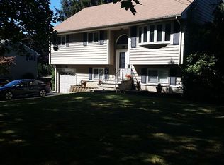 25 Messig Rd, Clinton, NJ 08809