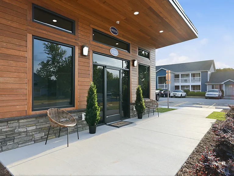 Westpointe Apartments — Photo 3