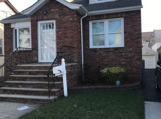 768 7th St, Secaucus, NJ 07094