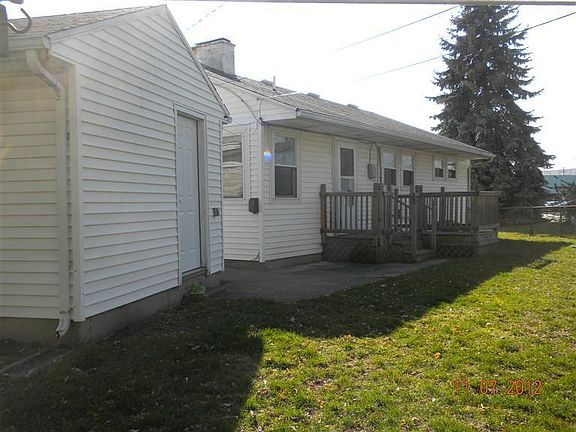 3rd image of 2381 E Dorothy Ln