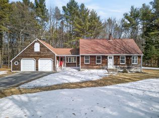 10 Deerfield Circle, Standish, ME 04084