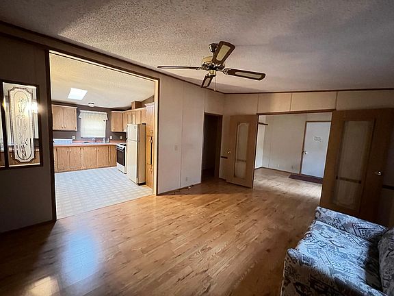 4th image of 3776 Old Pine Trl