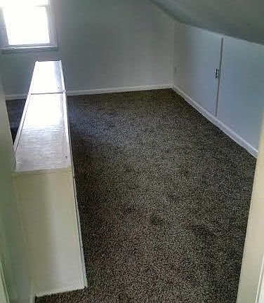 5th image of 3315 Blackstone Ave
