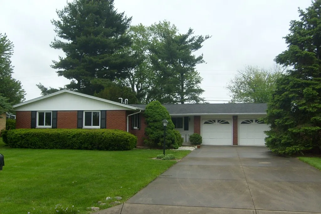 141 Hardacre Dr photo 1