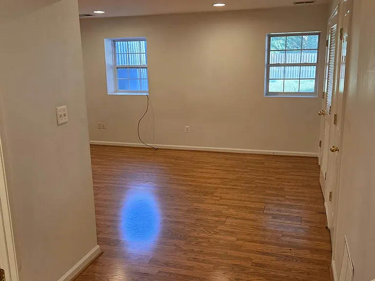 404 Pendleton Ln — Photo 20