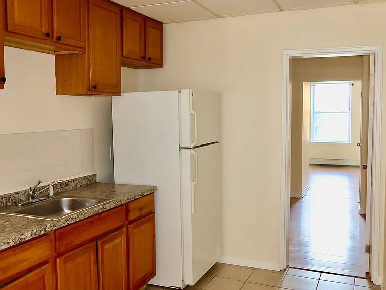151 Christopher Columbus Dr #1F — Photo 6