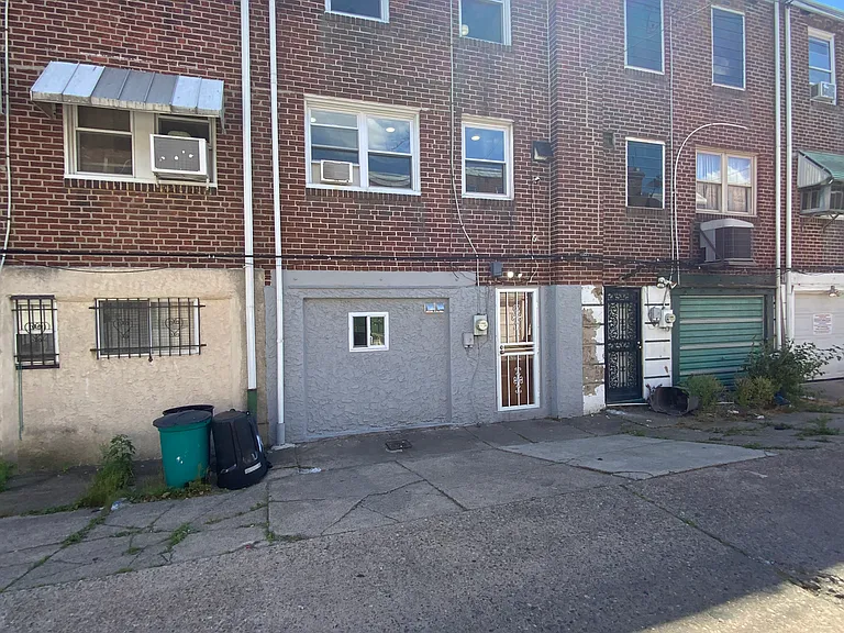 2545 S Bellford St — Photo 82