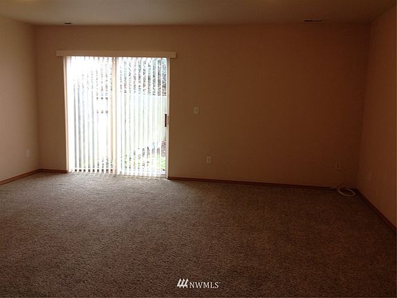 3rd image of 3631 3635 S M Street
