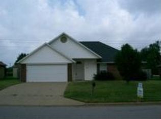 1409 SE 21st St, Bentonville, AR 72712