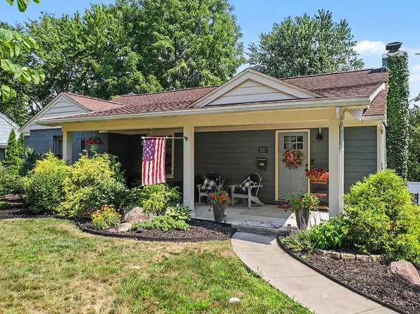 207 W Russell St, Saline, MI 48176