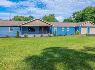 602 Crestview Dr, Transfer, PA 16154