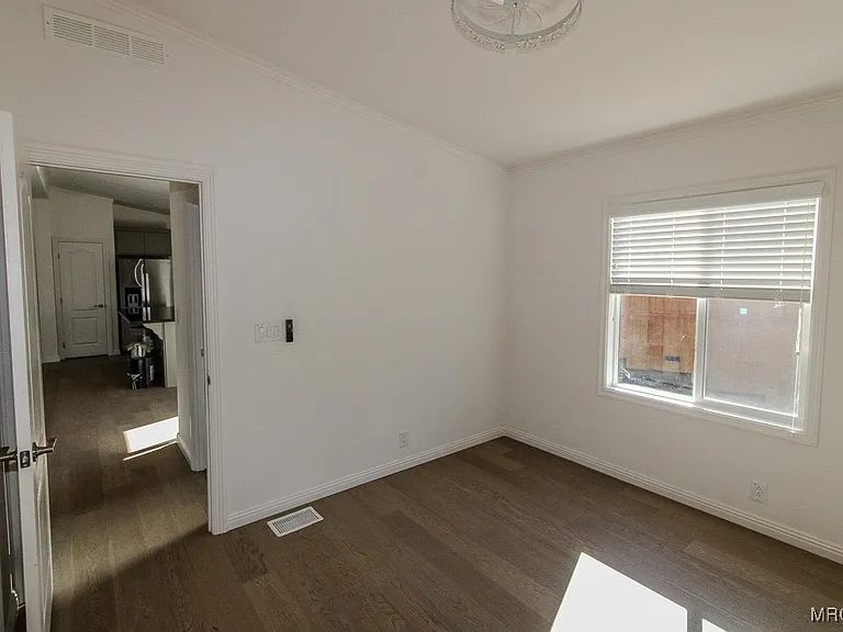1336 La Crescenta Dr #2 — Photo 25