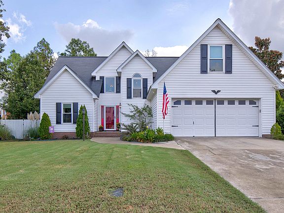 2nd image of 207 Long Ridge Dr
