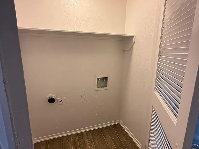 Maxton West Apartment Homes — Photo 103