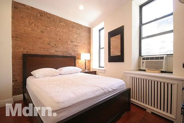 Rented by Mdrn Residential | media 3