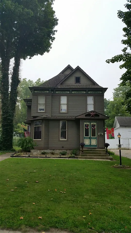407 W Michigan St photo 1