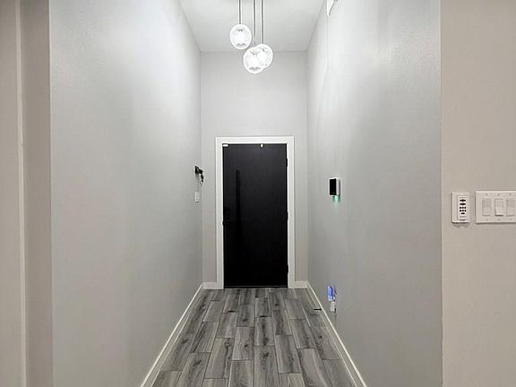 3rd image of 600 Tamarindo Ln