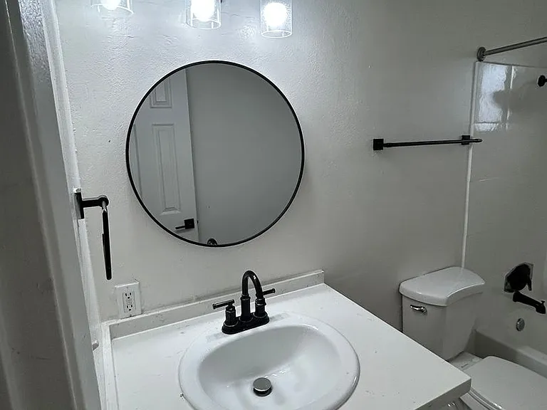 MOVE IN SPECIAL! $0 DEPOSIT OAC — Photo 26