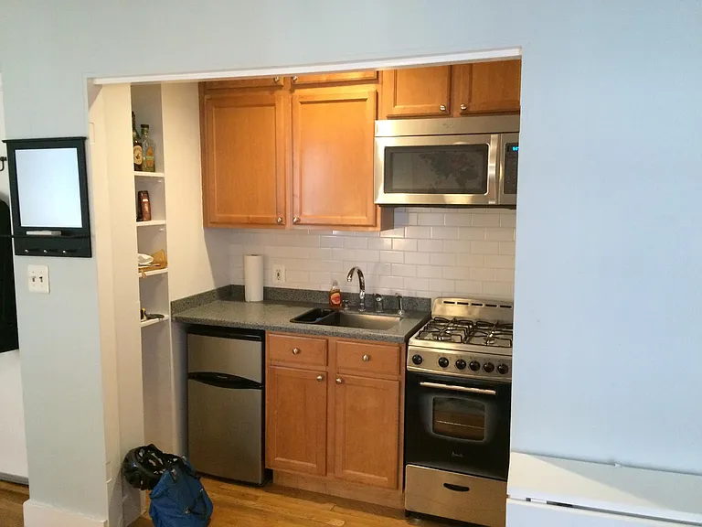 56 Gray St #5 — Photo 5