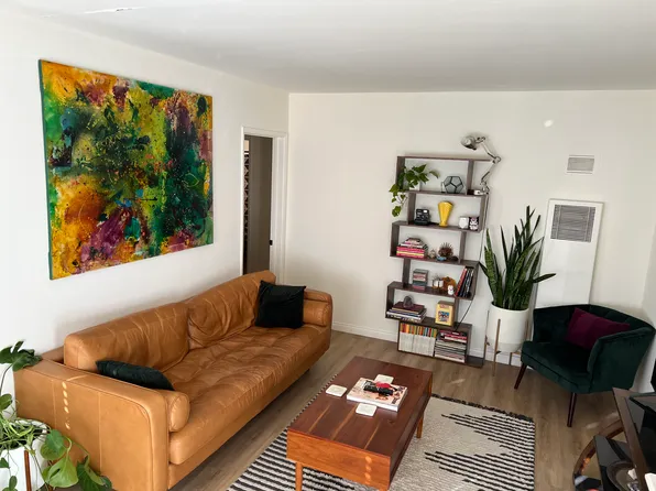 2446 Mohawk St, Pasadena, CA 91107