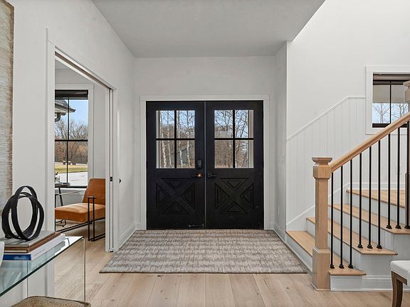 4th image of 9743 Frontier Ln